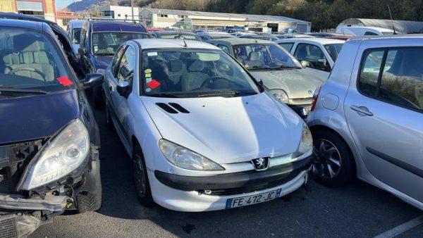 Feu arriere stop central PEUGEOT 206 PHASE 2 Essence image 4