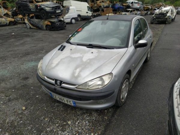 Interrupteur de leve vitre avant gauche PEUGEOT 206 PHASE 1 Essence image 4