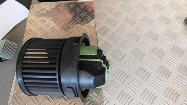 Ventilateur chauffage CITROEN C4 2 PHASE 1 Diesel image 3