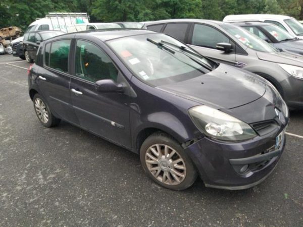 Aile avant droit RENAULT CLIO 3 PHASE 1 Diesel image 3