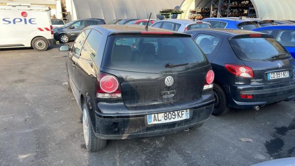 Ceinture arriere droit VOLKSWAGEN POLO 4 PHASE 2 Diesel image 5