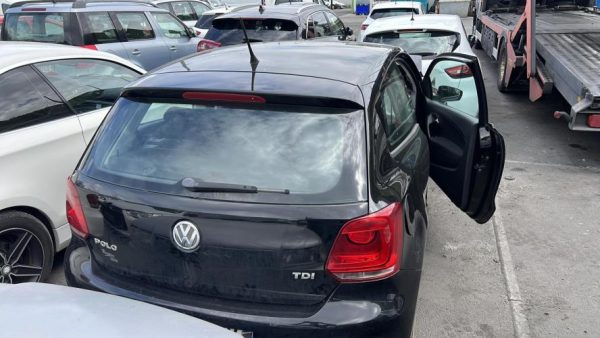 Feu arriere principal gauche (feux) VOLKSWAGEN POLO 5 PHASE 1 Diesel image 4