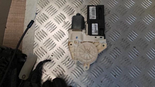 Moteur leve vitre avant gauche RENAULT LAGUNA 3 PHASE 2 Diesel image 1