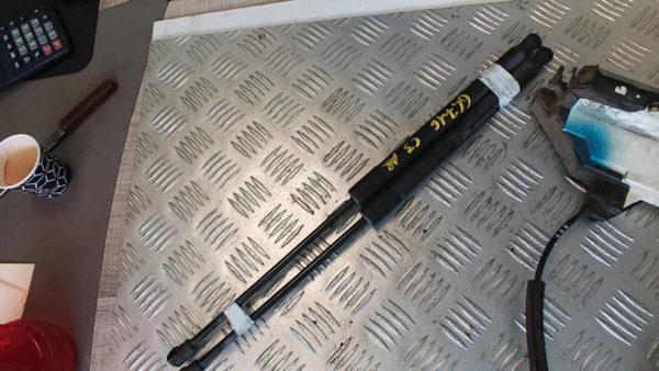 Verin de coffre CITROEN C3 2 PHASE 1 Diesel image 1