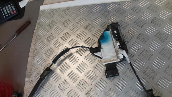 Serrure arriere gauche CITROEN C3 2 PHASE 1 Diesel image 3