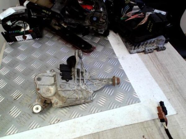 Moteur essuie glace avant gauche RENAULT SCENIC 3 PHASE 1 Diesel image 2