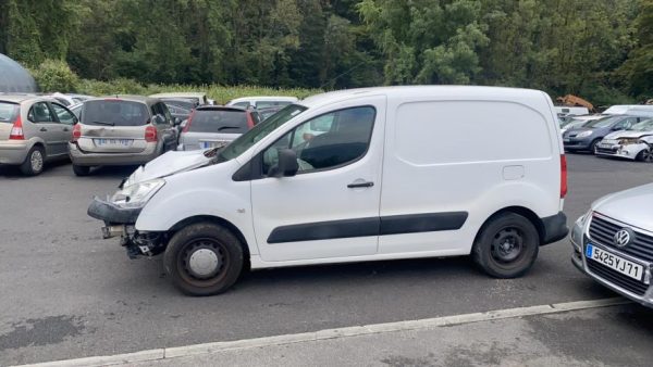 Bouton de warning CITROEN BERLINGO 2 PHASE 1 Diesel image 2