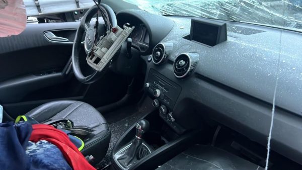 Interrupteur de leve vitre avant gauche AUDI A1 1 SPORTBACK PHASE 1 Diesel image 4