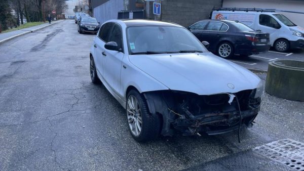 Plage arriere BMW SERIE 1 E87 PHASE 1 Diesel image 2