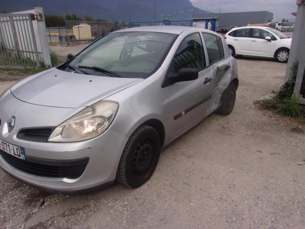 Trappe d'essence RENAULT CLIO 3 PHASE 1 Diesel image 4