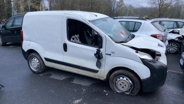 Serrure arriere gauche PEUGEOT BIPPER Diesel image 2