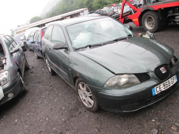 Pare choc arriere SEAT IBIZA 3 PHASE 1 ESS image 7