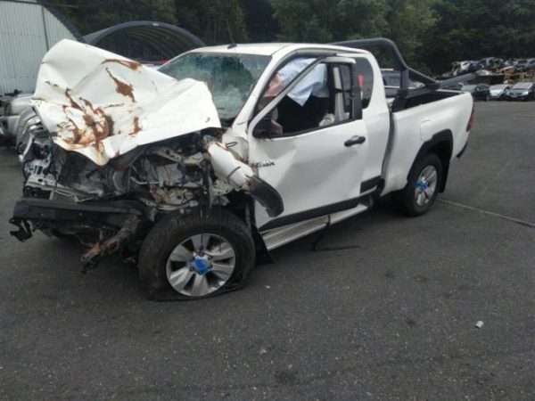 Anti brouillard droit (feux) TOYOTA HILUX 5 Diesel image 3