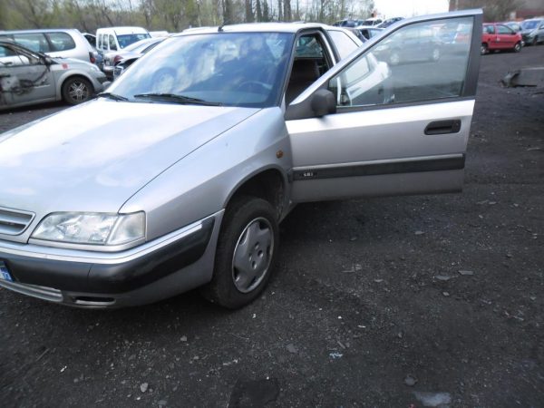 Optique avant secondaire droit (feux)(clignotant) CITROEN XANTIA PHASE 2 BREAK ESS image 5