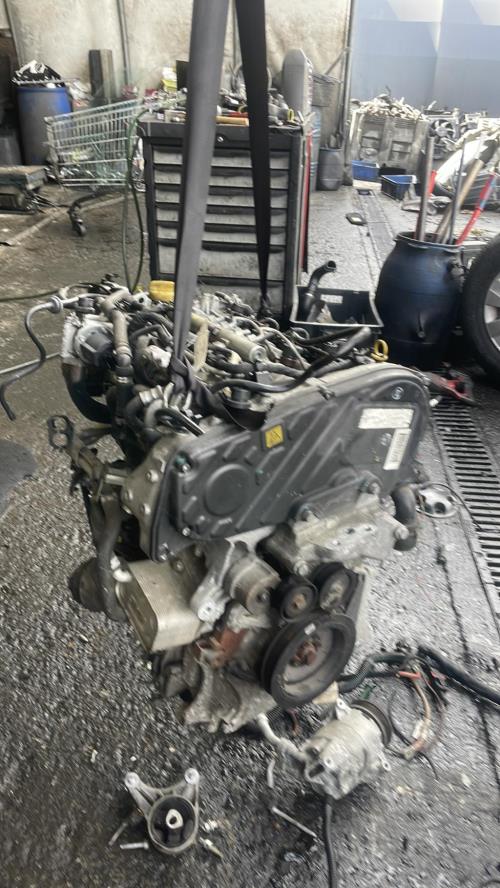 Moteur OPEL 1.9 TWINTOP Diesel image 2