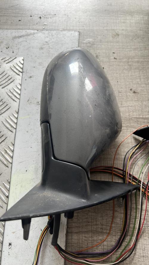 Retroviseur droit PEUGEOT 607 PHASE 1 Diesel image 1