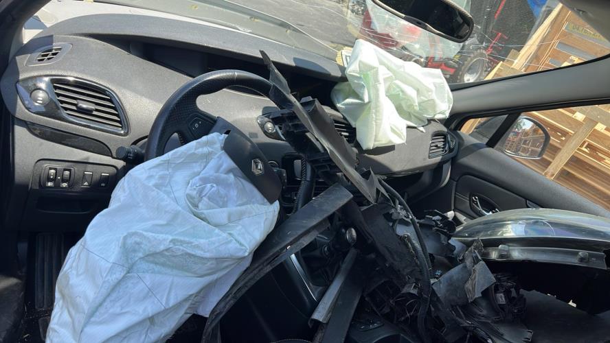 Etrier avant gauche (freinage) RENAULT SCENIC 3 PHASE 3 Diesel image 3