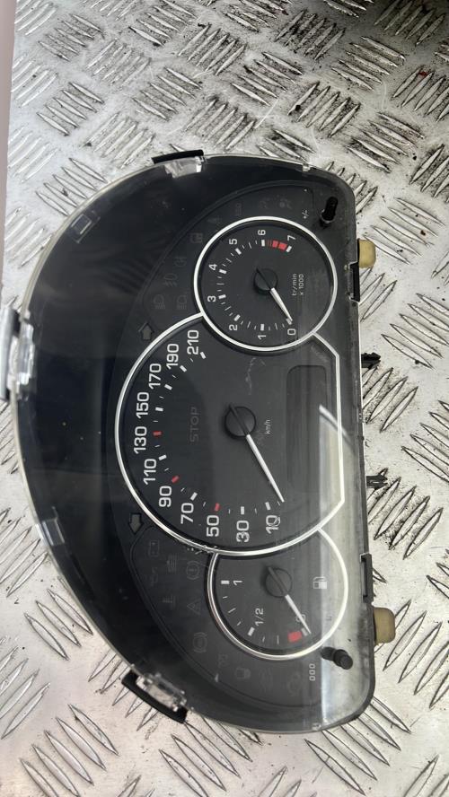 Compteur PEUGEOT 1007 Essence image 1