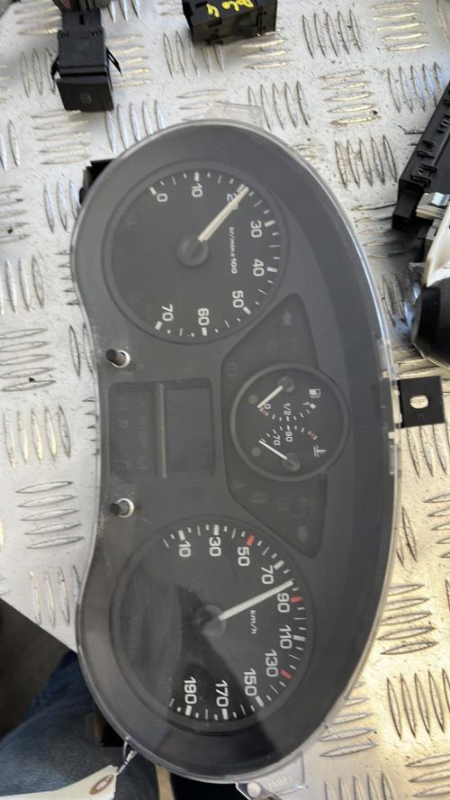 Compteur PEUGEOT image 1