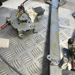 Leve vitre electrique avant droit NISSAN MICRA 3 PHASE 2 ESS image 1