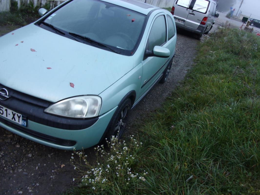 Leve vitre electrique avant droit OPEL CORSA C PHASE 1 Essence image 3