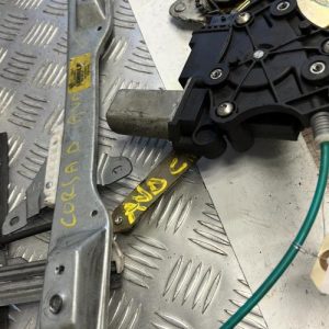 Leve vitre electrique avant droit OPEL CORSA D PHASE 1 image 1
