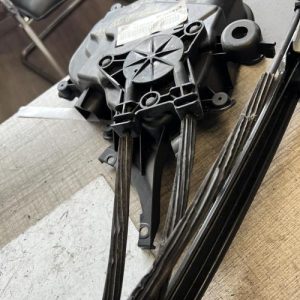 Leve vitre electrique avant gauche SEAT IBIZA 4 PHASE 1 Diesel image 1