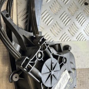 Leve vitre electrique avant gauche SEAT IBIZA 4 PHASE 1 Diesel image 1