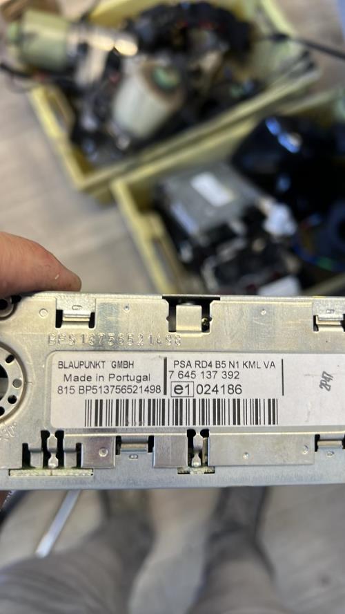 Autoradio d'origine CITROEN C4 1 PHASE 1 Diesel image 2