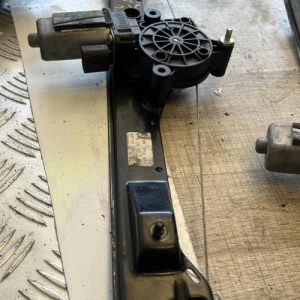 Leve vitre electrique avant droit FIAT GRANDE PUNTO ESS image 1
