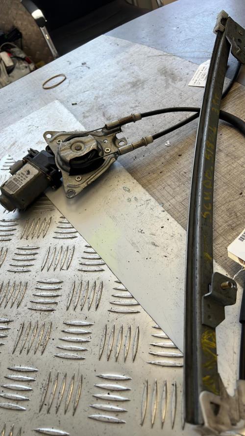 Leve vitre electrique avant droit FIAT SCUDO 1 PHASE 1 Diesel image 1