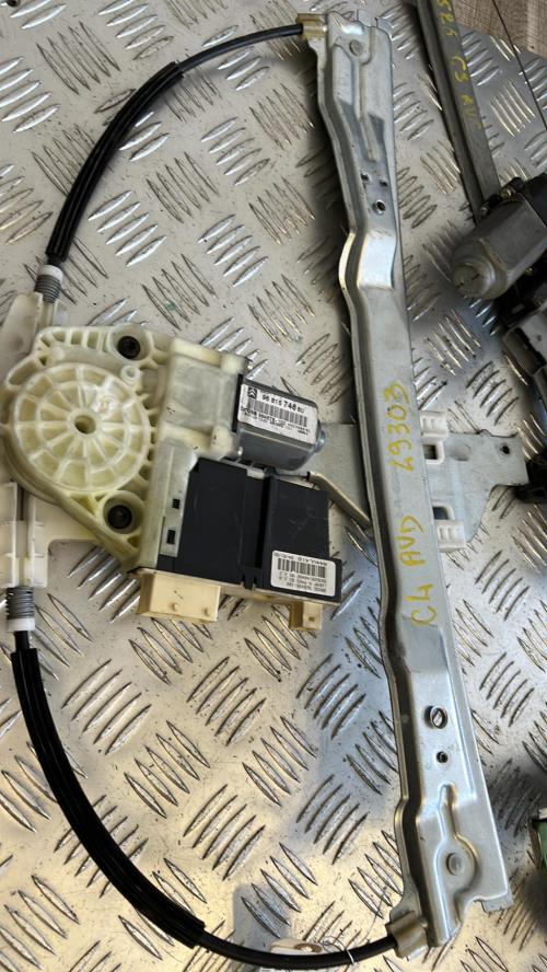 Leve vitre electrique avant droit CITROEN C4 1 PHASE 1 Diesel image 1