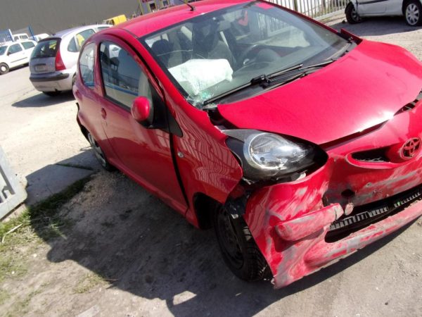 Leve vitre electrique avant gauche TOYOTA AYGO 1 PHASE 1 Diesel image 4