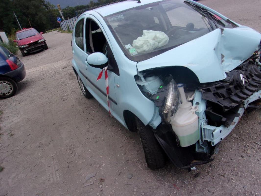 Leve vitre mecanique avant gauche CITROEN C1 1 PHASE 3 Essence image 6