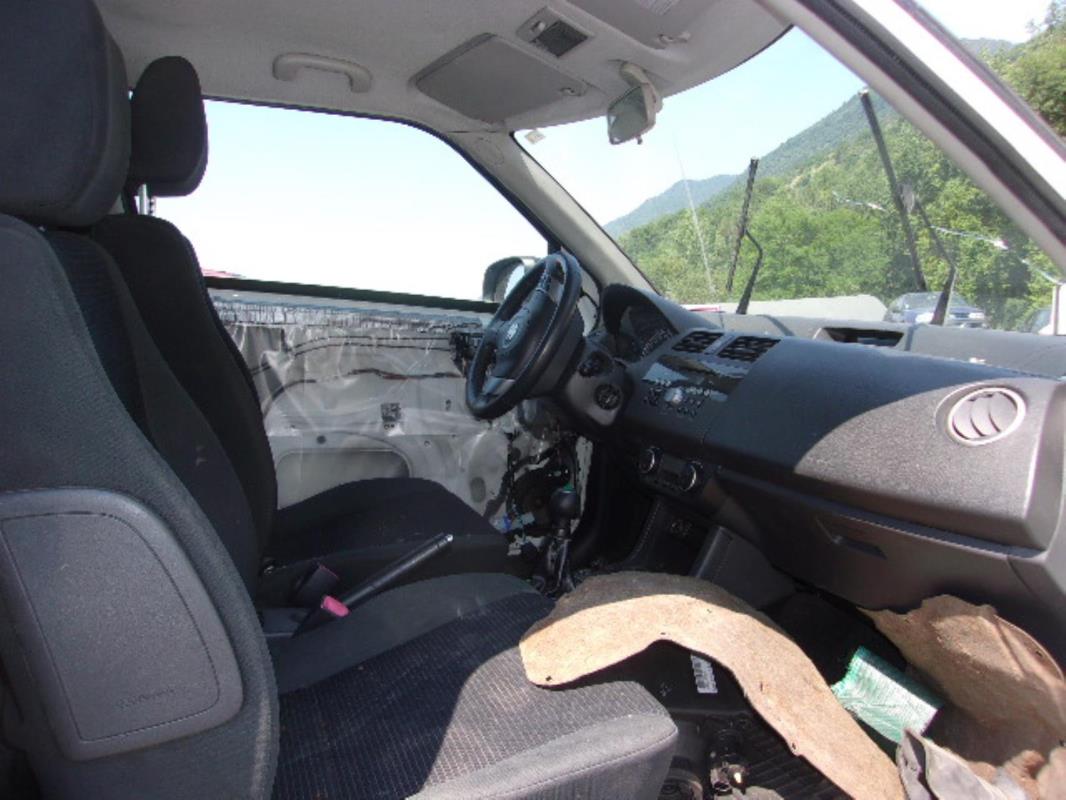 Leve vitre electrique avant droit SUZUKI SWIFT 3 Diesel image 2