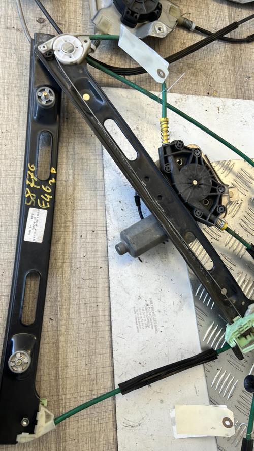 Leve vitre electrique avant droit BMW SERIE 3 E46 COMPACT PHASE 1 Diesel image 1