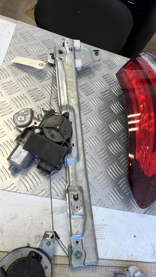 Leve vitre electrique avant droit PEUGEOT 308 1 PHASE 1 Diesel image 1