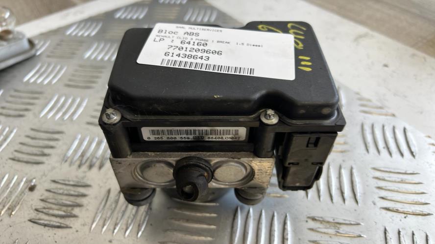 Bloc ABS (freins anti-blocage) RENAULT CLIO 3 PHASE 1 BREAK Diesel image 1