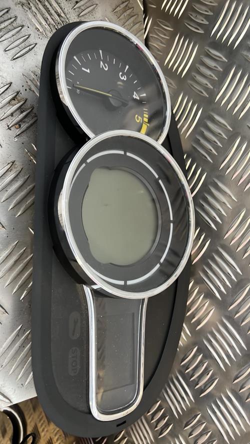 Compteur RENAULT MEGANE 3 PHASE 1 Diesel image 1