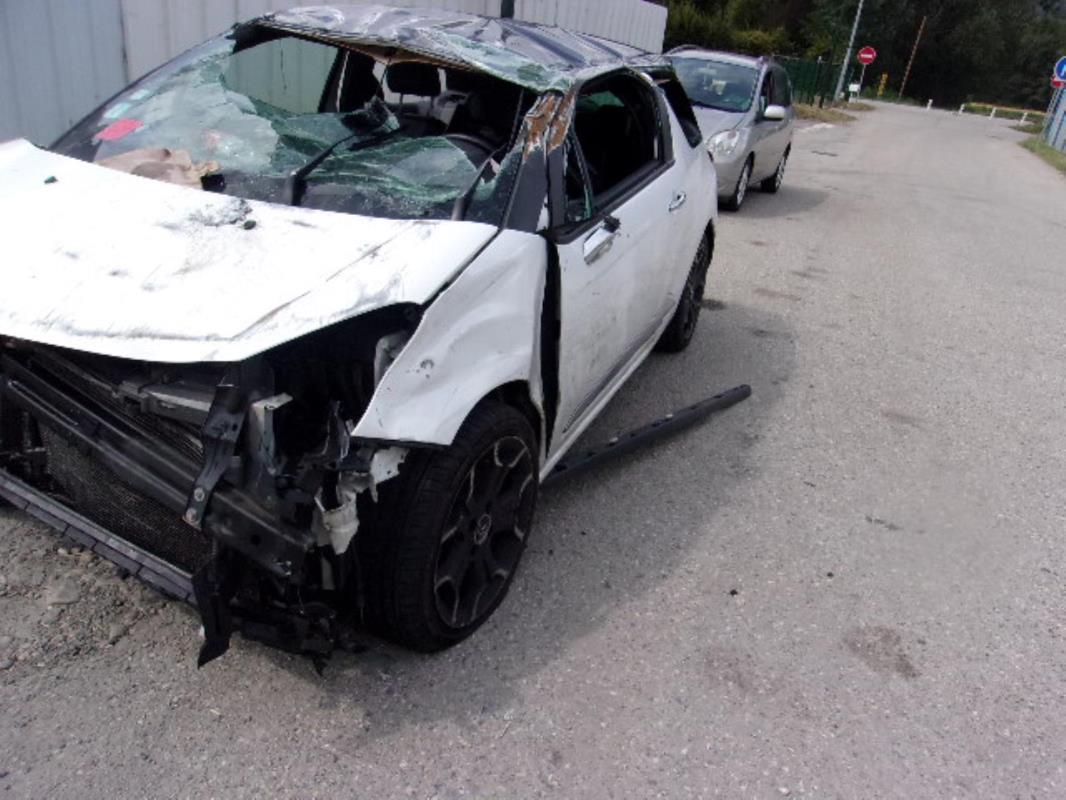 Leve vitre electrique avant droit CITROEN DS3 PHASE 1 ESS image 5