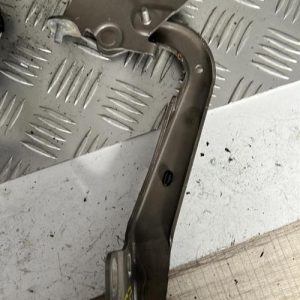 Charniere de capot RENAULT MEGANE 3 PHASE 1 Diesel image 1