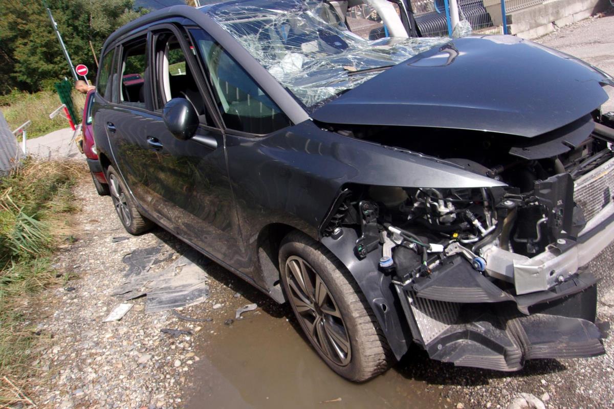 Leve vitre electrique avant droit CITROEN C4 GRAND PICASSO 2 PHASE 1 GAZOLE image 2