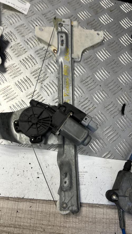 Leve vitre electrique arriere droit CITROEN C4 PICASSO 1 Diesel image 1