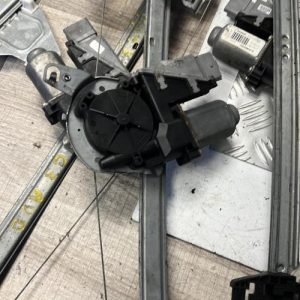 Leve vitre electrique avant gauche CITROEN C3 1 PHASE 1 ESS image 1