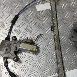 Leve vitre electrique avant droit PEUGEOT 406 PHASE 2 BREAK image 1