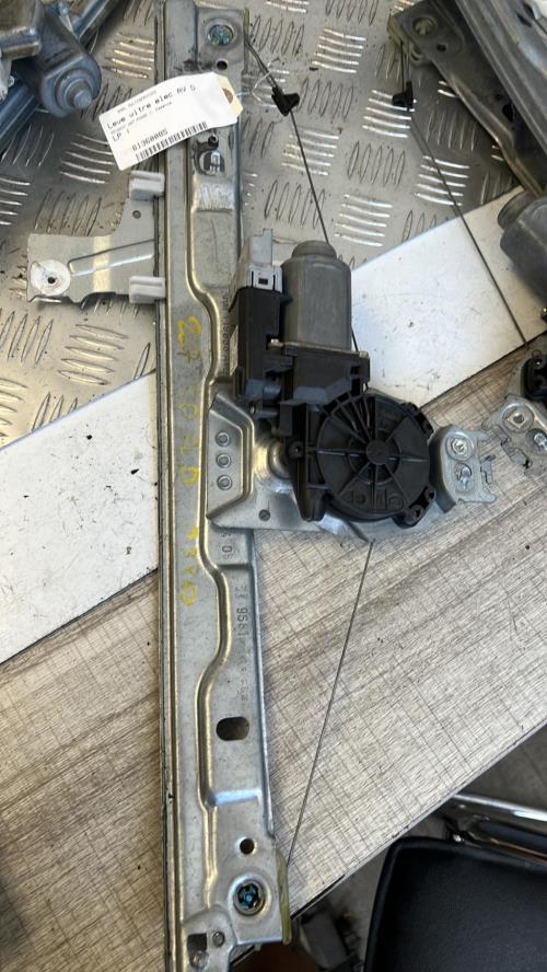 Leve vitre electrique avant droit PEUGEOT 207 PHASE 1 Essence image 1