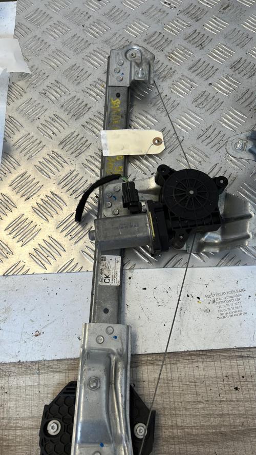 Leve vitre electrique avant droit DACIA SANDERO 2 PHASE 1 Essence image 1