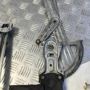 Leve vitre electrique avant droit PEUGEOT 205 PHASE 2 Diesel image 1