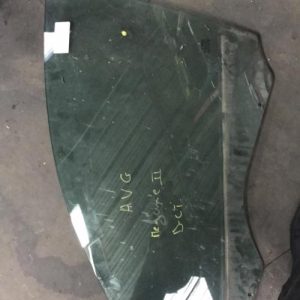 Vitre avant gauche RENAULT MEGANE 2 PHASE 1 Diesel image 1