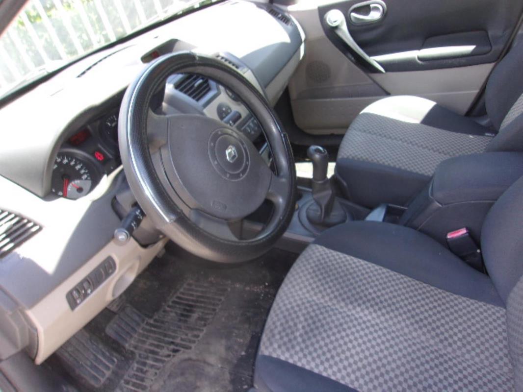 Vitre avant gauche RENAULT MEGANE 2 PHASE 1 Diesel image 2